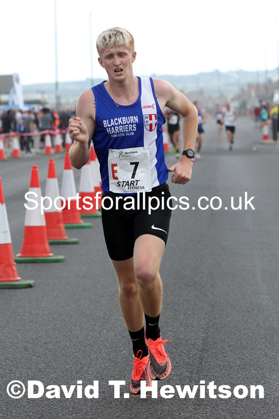 Senior mens 6 stage relay, 2021 Northern 6 and 4 Stage and Young Athletes Road Relays, Redcar. Photo: David T. Hewitson/Sports for All Pics